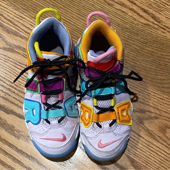 Nike Air More Uptempo 
'Mix n Match' DH0828-500 size 1 youth - Picture 3 of 9